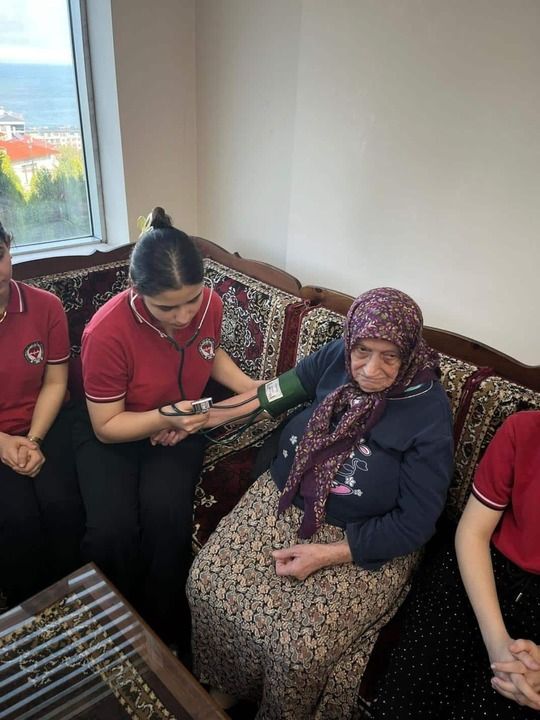 Giresun Huzurevinde Duygulandıran Buluşma