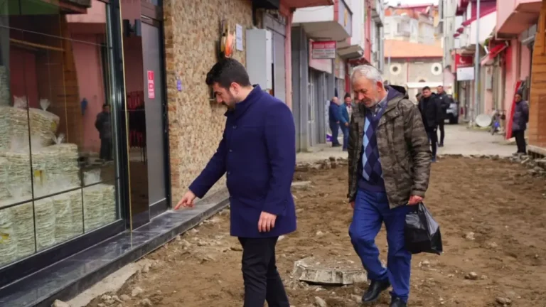 Piraziz Eren Mahallesi’nde Alt ve Üst Yapı Çalışmaları Başladı